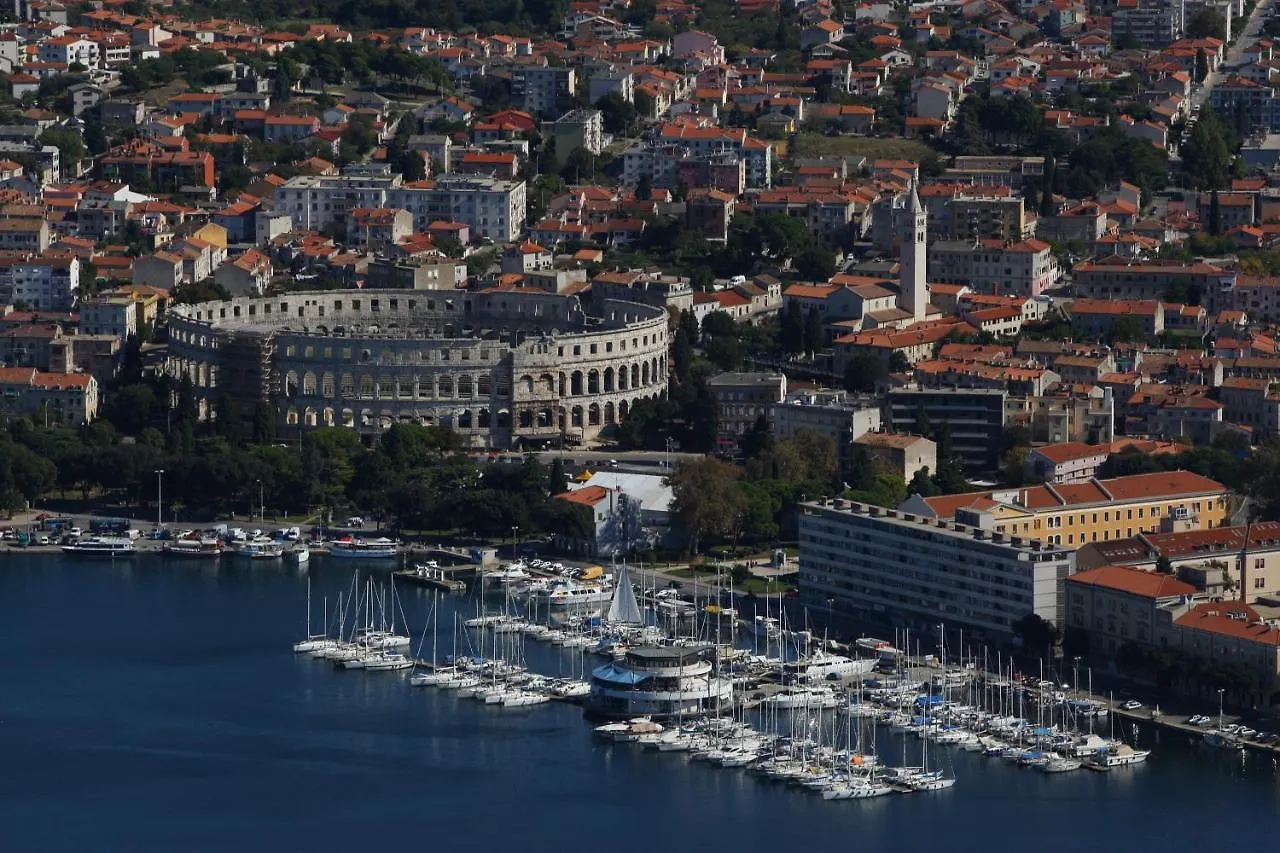 Apartman F1 Apartment Pula 0*,  Croatia